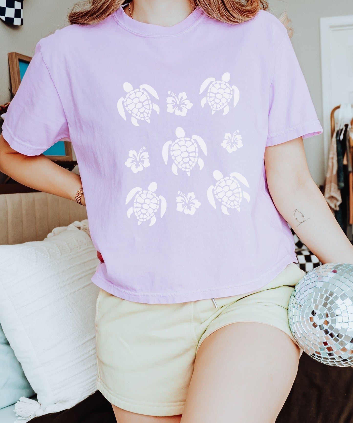 Sea Turtle Shirt, Semi Cropped Coconut Girl Mermaidcore Ocean Animal Shirt Hibiscus Shirt Preppy Stuff, Seaturtle Beachy Shirts Ecology Tee