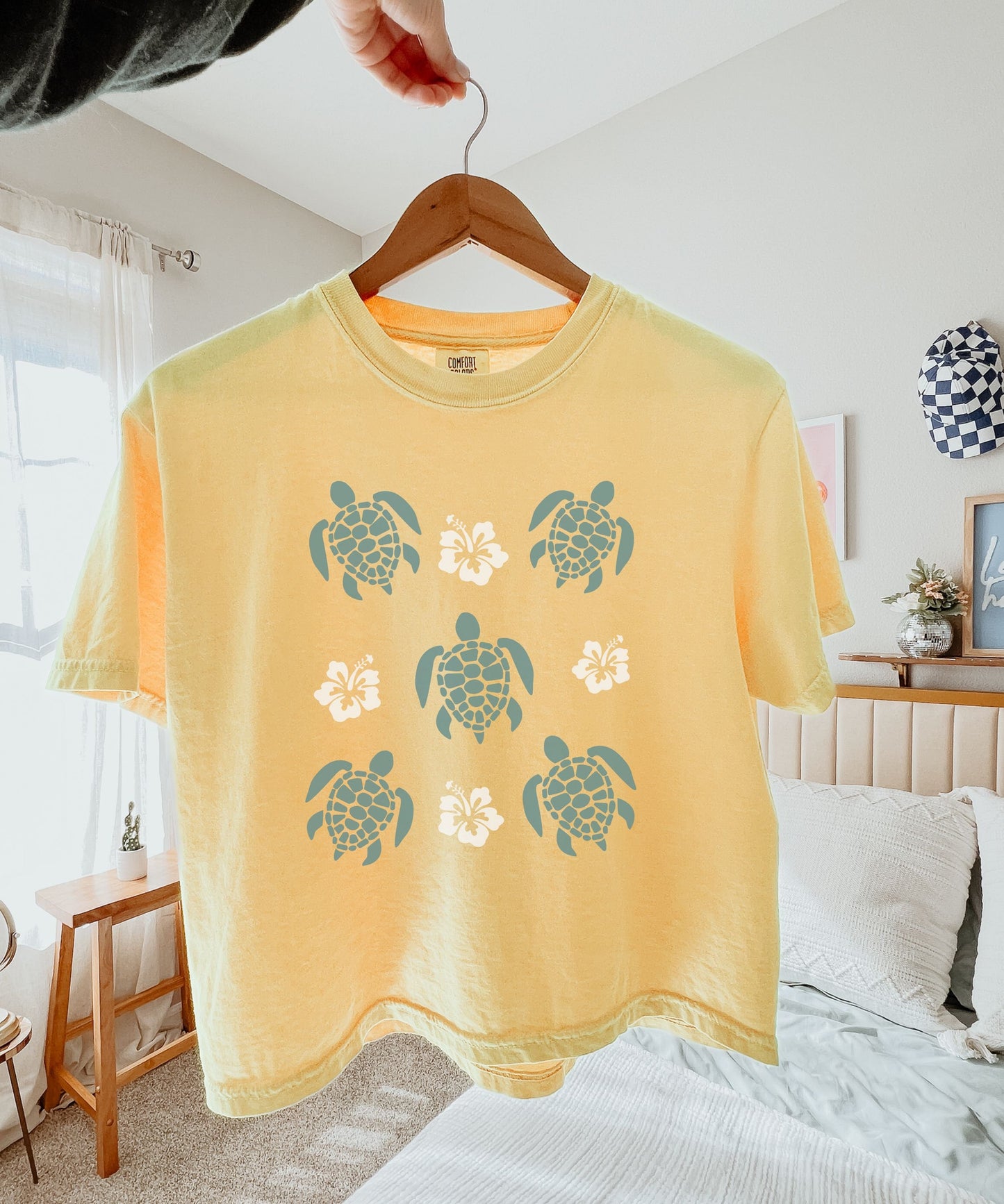 Sea Turtle Shirt, Semi Cropped Coconut Girl Mermaidcore Ocean Animal Shirt Hibiscus Shirt Preppy Stuff, Seaturtle Beachy Shirts Ecology Tee