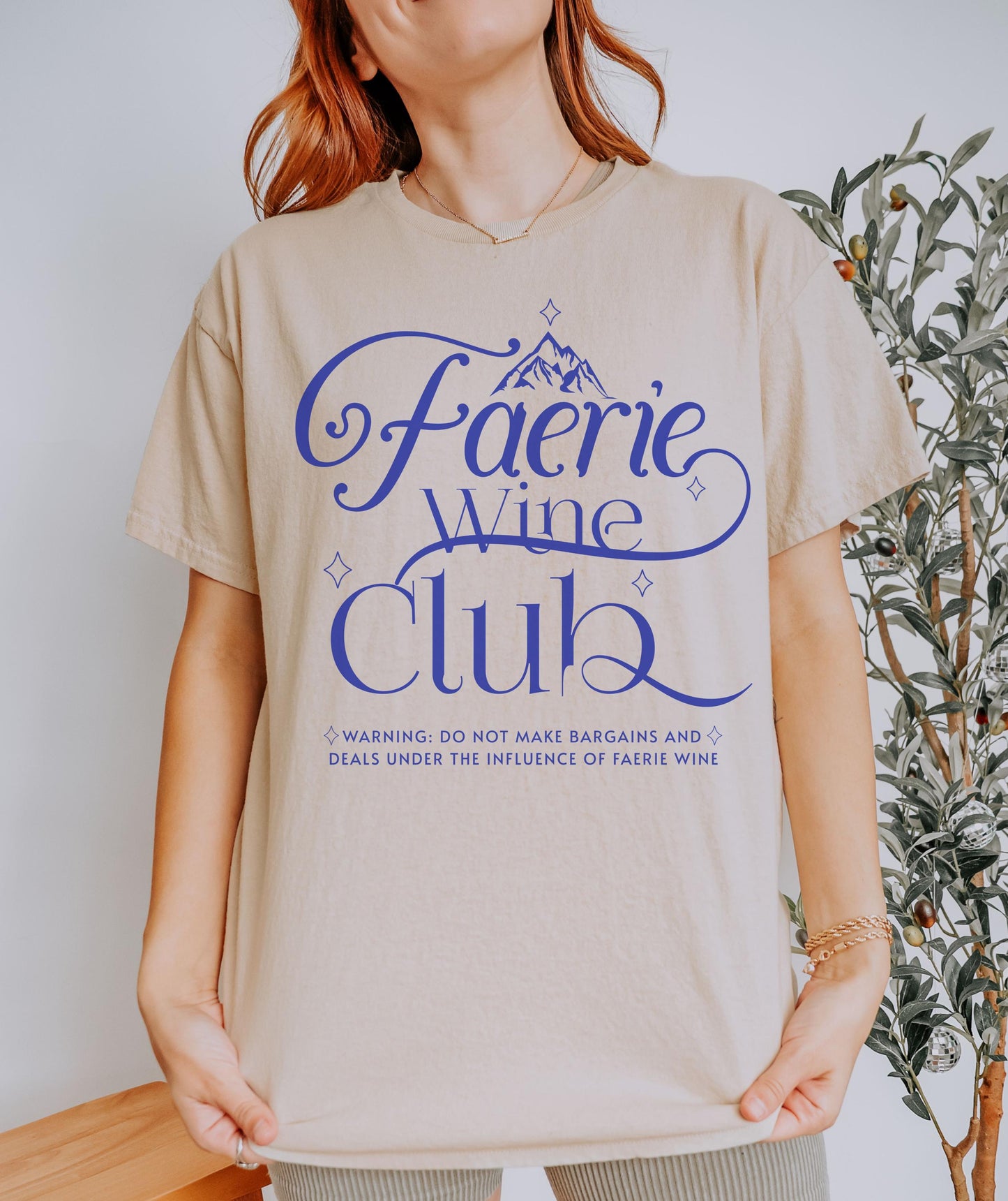 Faerie Wine Club Bookish Shirt, Reading Booklover Gifts Fantasy Romance Fiction Smut Shirt Romantasy Reader Shirt Booktok Merch Fantasycore