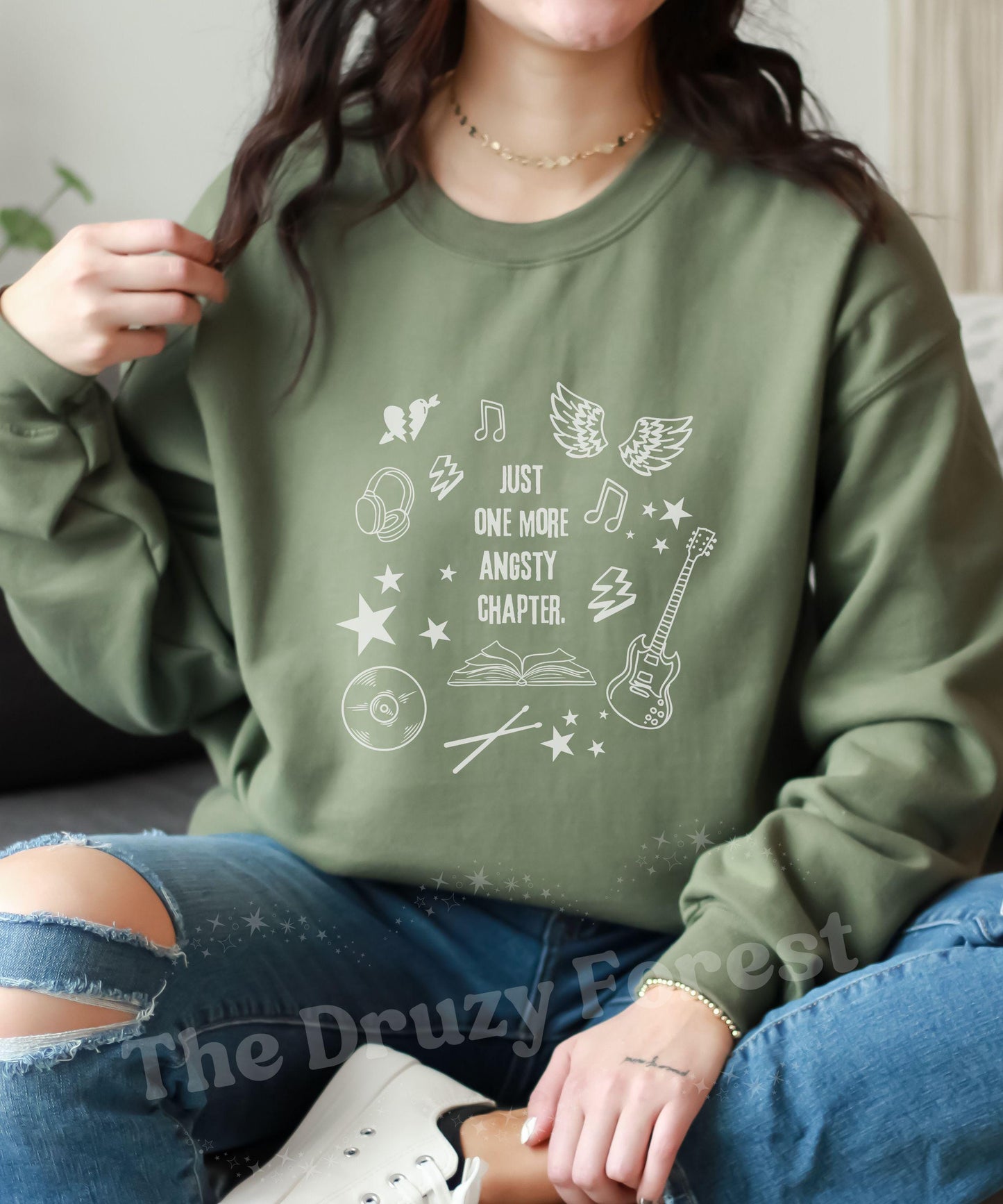 Rock Romance Book Sweatshirt: Just One More Angsty Chapter Sweatshirt, Booklover Gifts, Booktok Merch, Music Romance Reader Sweatshirt