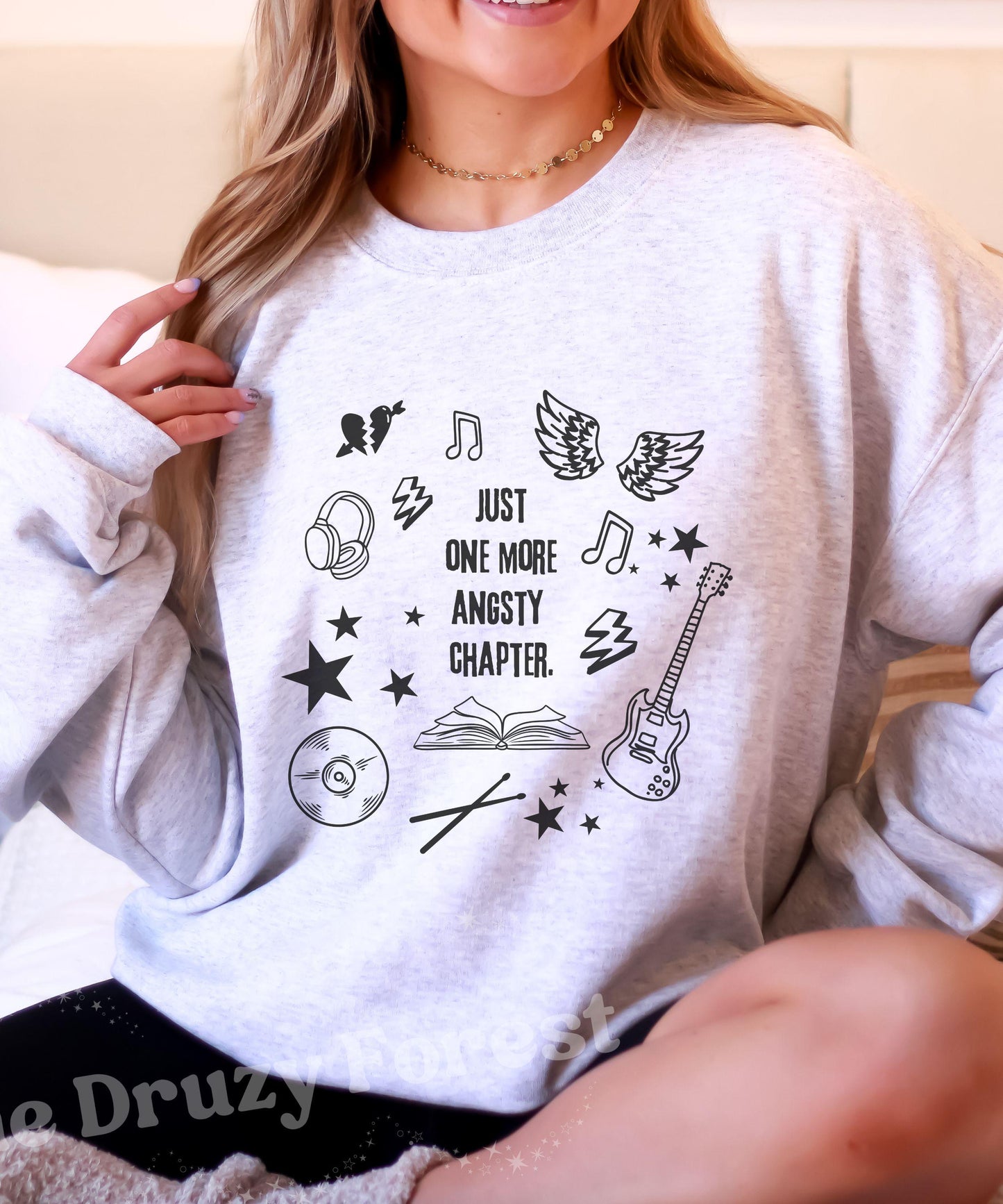 Rock Romance Book Sweatshirt: Just One More Angsty Chapter Sweatshirt, Booklover Gifts, Booktok Merch, Music Romance Reader Sweatshirt