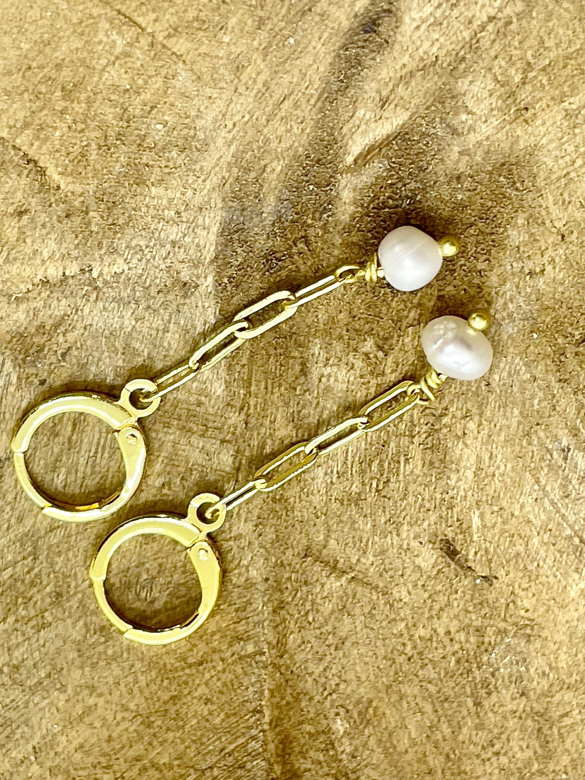 Pearl Huggie Earrings Pearl Hoop Earrings Gold Huggie Hoop Dangle Earrings Freshwater Pearl Earrings Simple Pearl Earrings Pearlcore Jewelry