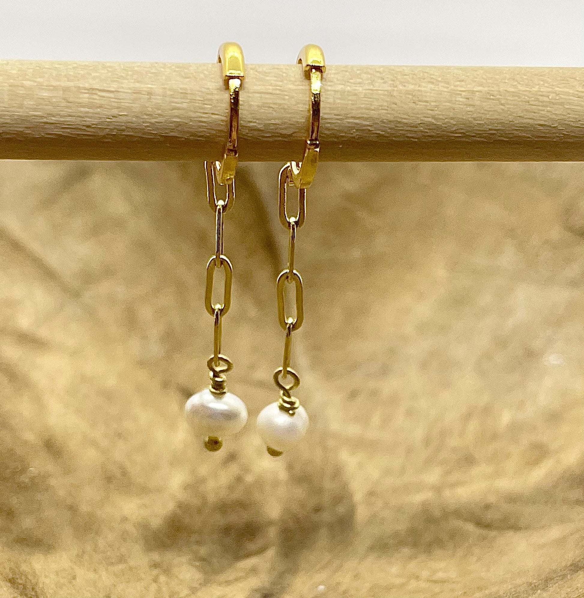 Pearl Huggie Earrings Pearl Hoop Earrings Gold Huggie Hoop Dangle Earrings Freshwater Pearl Earrings Simple Pearl Earrings Pearlcore Jewelry
