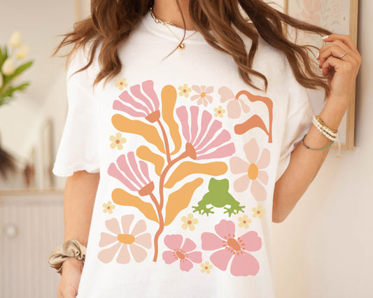 Frog Shirt Women, Frog TShirt, Comfort Colors® Shirt Art Nouveau Shirt Floral Shirt, Abstract Retro Flowers Shirt Boho Flowers Tee Cute Frog