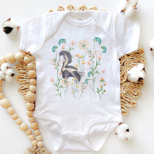 Skunk Baby Bodysuit Cottagecore Baby Clothes Wild Flowers Bodysuit Wildflower Baby Skunk Baby Clothes Skunk Baby Gift Boho Baby Girl Clothes
