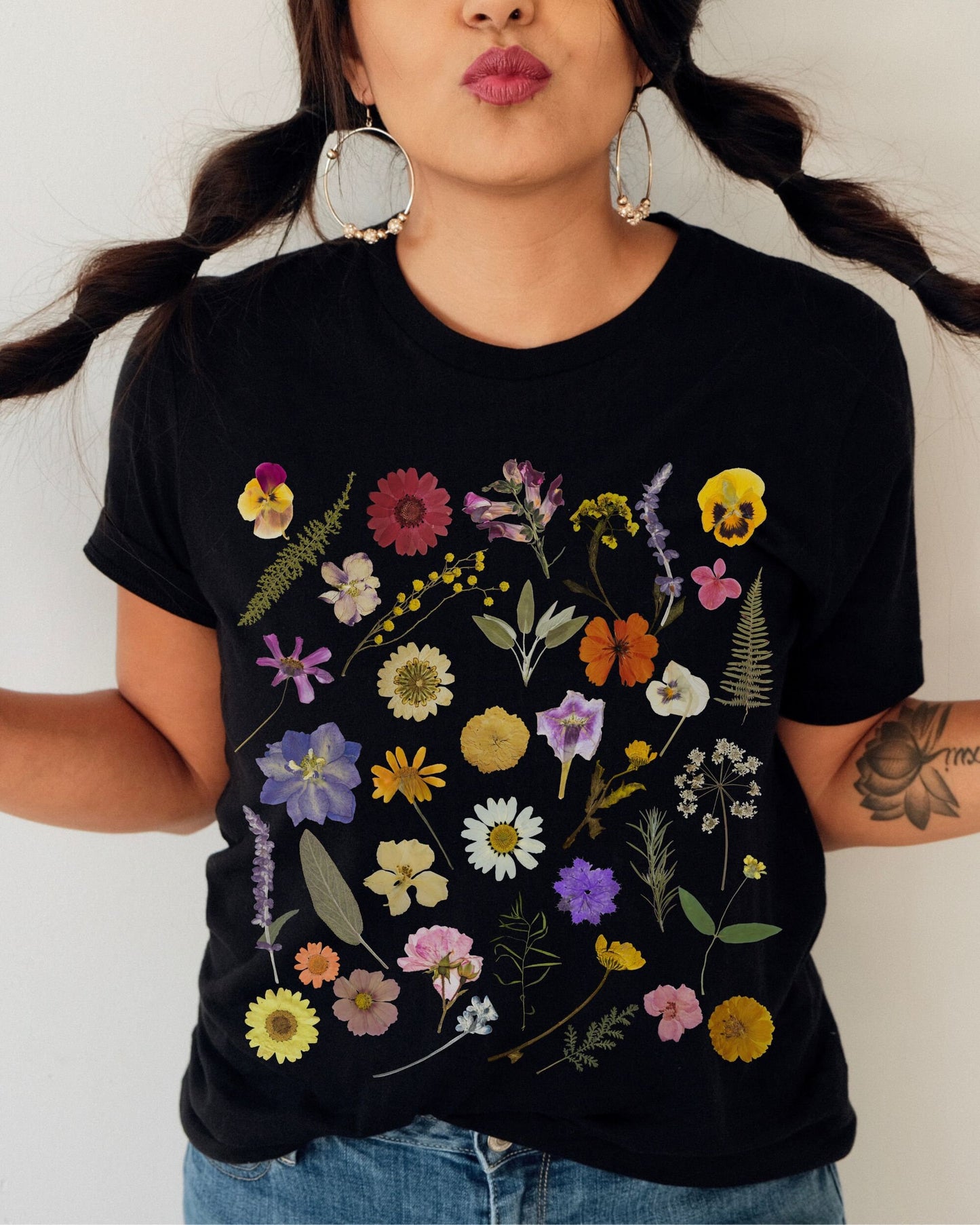 Pressed Flowers Shirt Wild Flowers Shirt Boho Wildflower Tshirt Cottagecore Clothes Fairycore Shirt Botanical Forestcore Cottage Core Shirt
