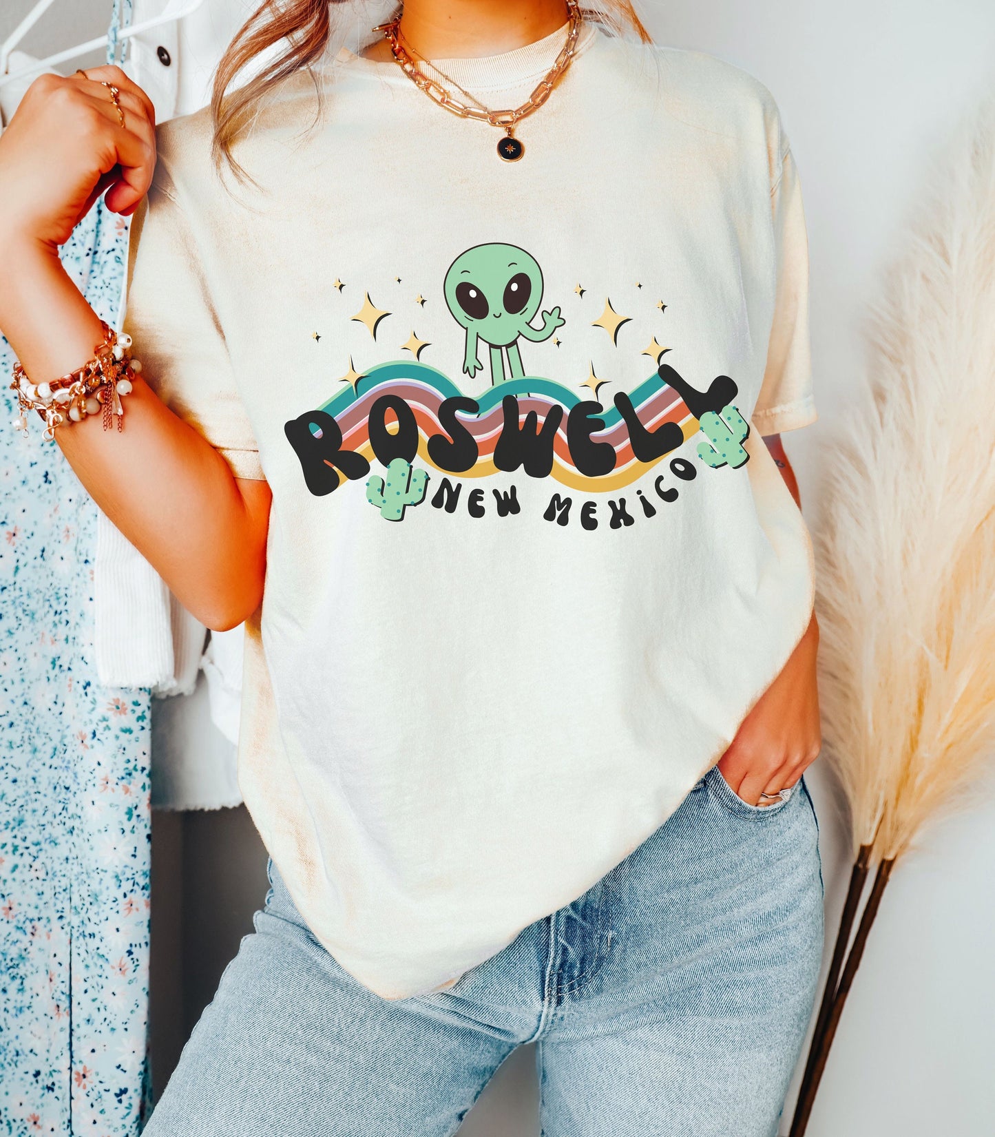 Roswell New Mexico Comfort Colors Retro Alien Shirt Cryptozoology Shirt Alien T Shirt UFO Shirt Aesthetic Southwestern Travel Graphic Tee