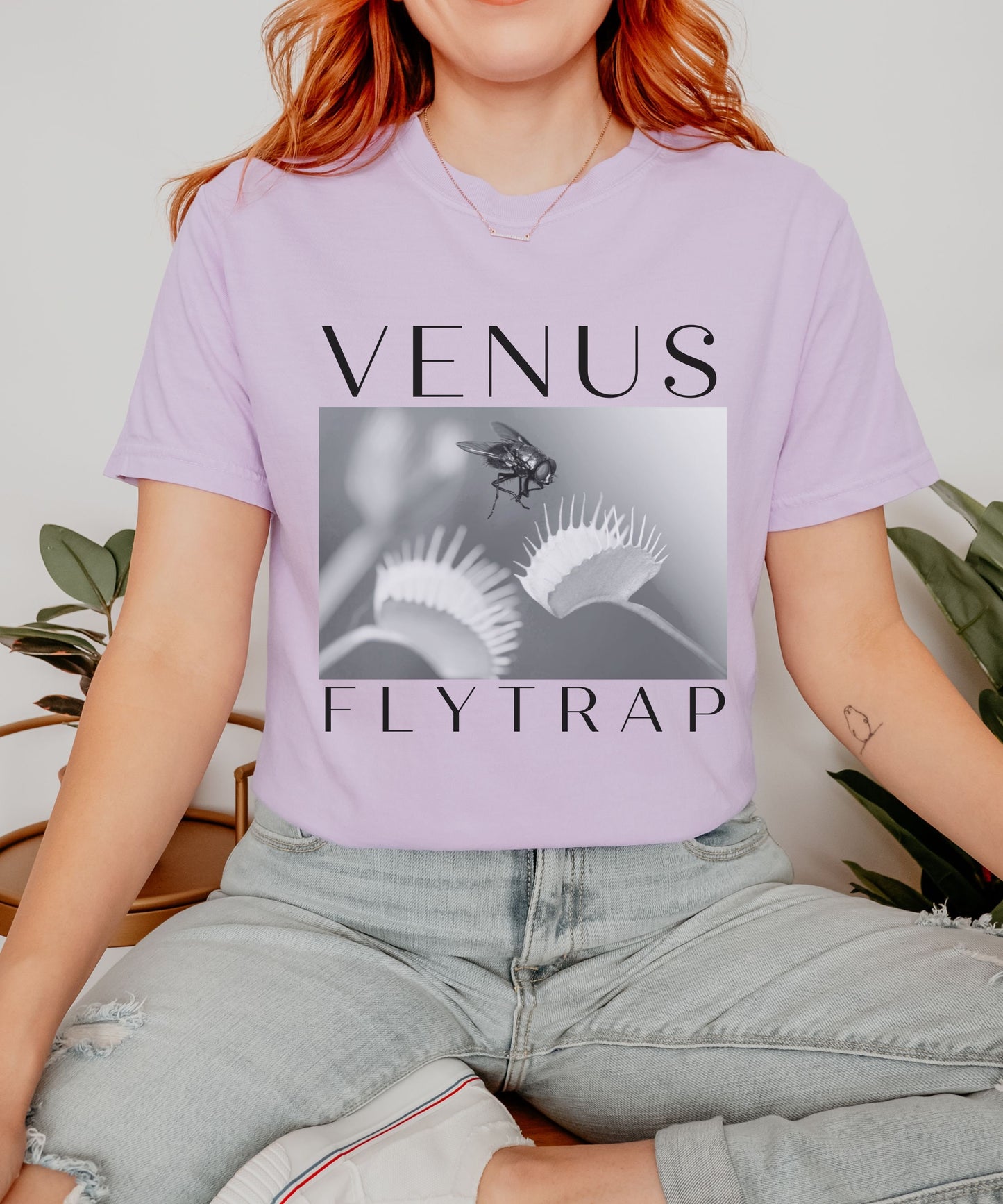 Venus Flytrap Shirt, Carnivorous Plant Lover Band Style Tee Venus Fly Trap TShirt Gift for Gardener Plant Lover Teen Shirt Granola Girl