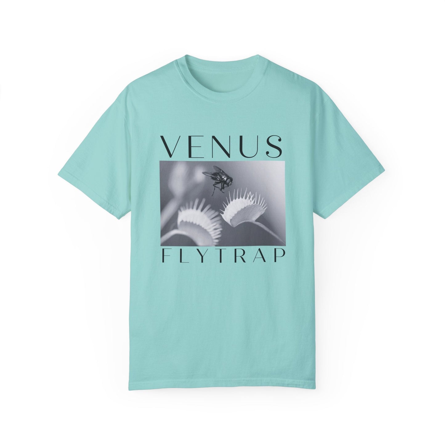Venus Flytrap Shirt, Carnivorous Plant Lover Band Style Tee Venus Fly Trap TShirt Gift for Gardener Plant Lover Teen Shirt Granola Girl
