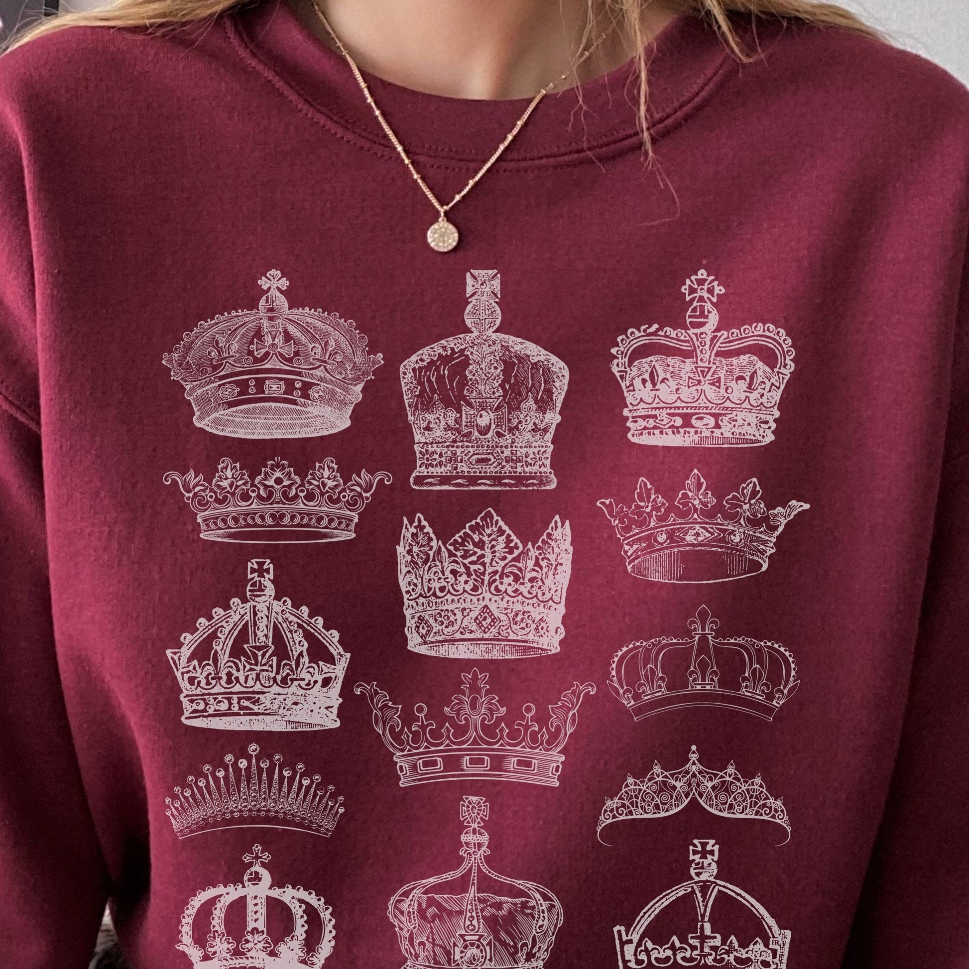 Royal Crown Sweatshirt, Regency Romance Shirt King and Queen Royal Core Royalcore Clothes Renaissance Academia Historical Fantasy Romance