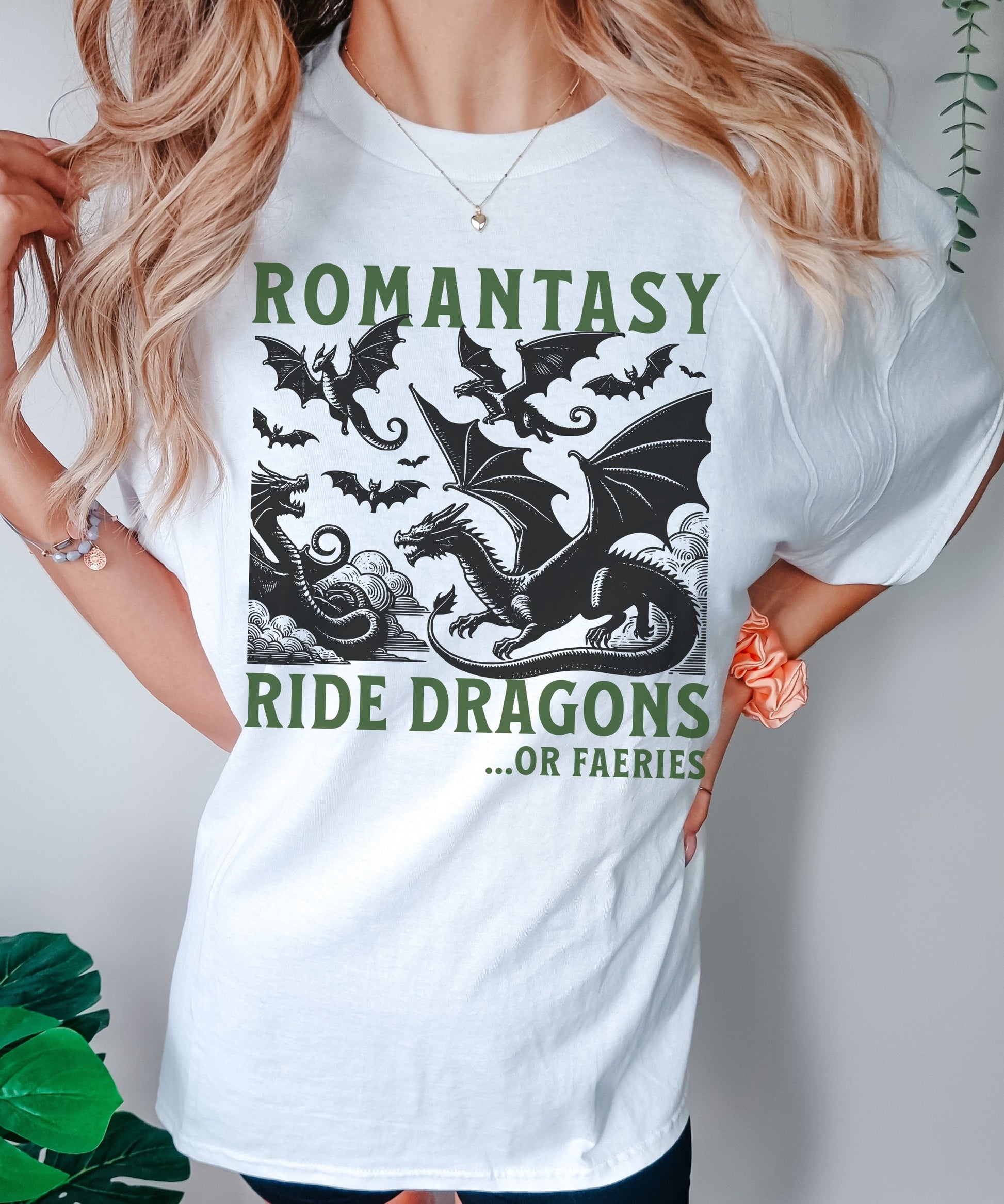 Romantasy Reader Dragon Rider Shirt Faerie Smut Shirt Bookstagram Dark Academia Booktok Merch Smut Gifts Spicy Books Fantasy Romance Tee