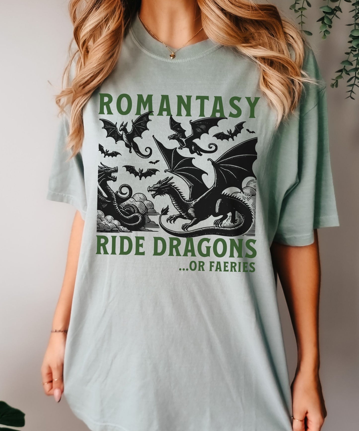 Romantasy Reader Dragon Rider Shirt Faerie Smut Shirt Bookstagram Dark Academia Booktok Merch Smut Gifts Spicy Books Fantasy Romance Tee