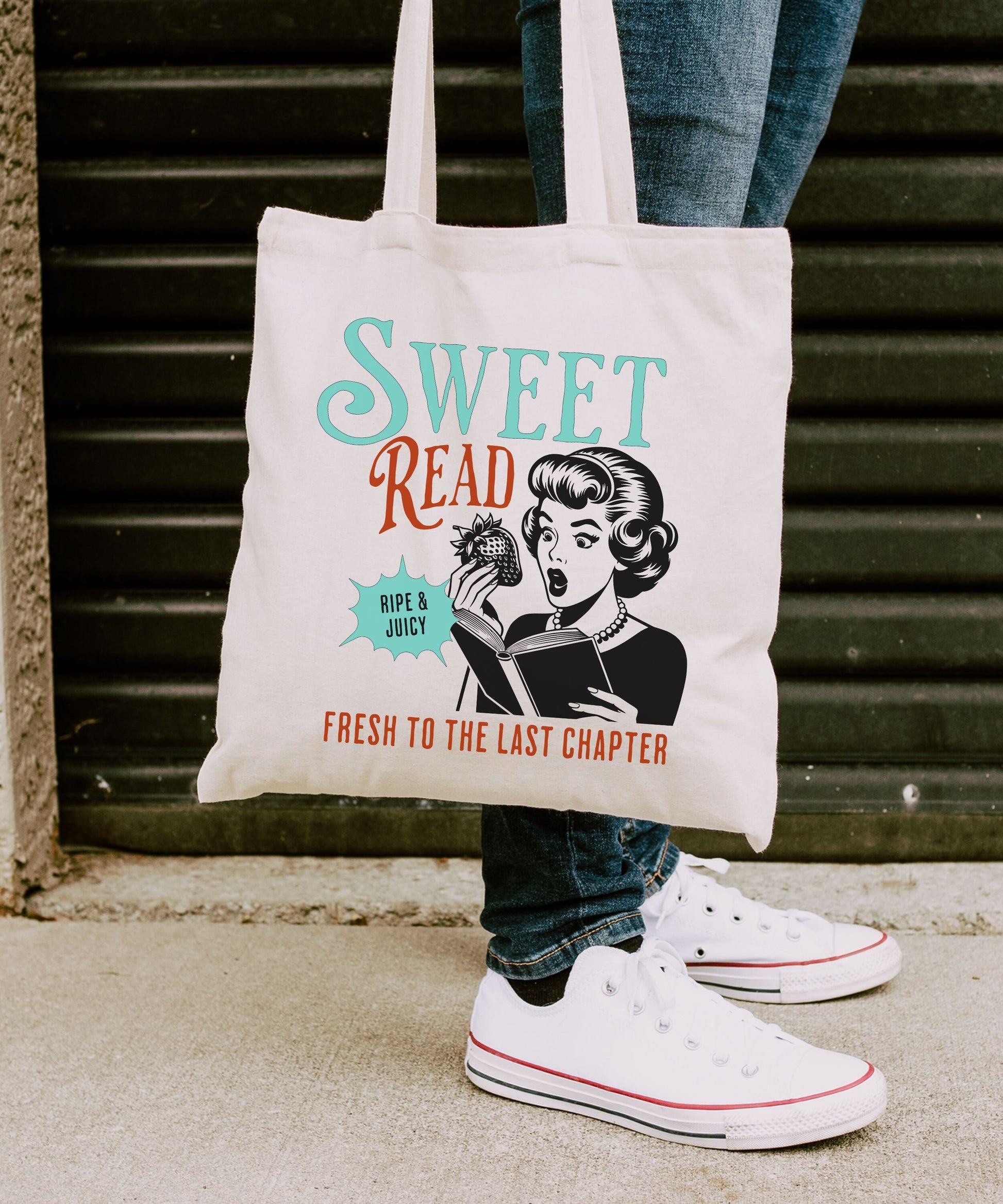 Sweet Read Strawberry Tote Bag, Bookish Things Totebag Smut Gifts Read Banned Books Booktrovert Book Club Bag Library Bag Book Themed Gifts