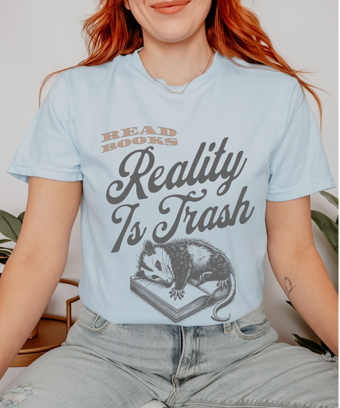 Read Books Reality is Trash Opossum Shirt, Meme Possum Shirt, Bookcore Weirdcore Booklover Gift Romantasy Fantasy Book Reader, Unhinged Tee