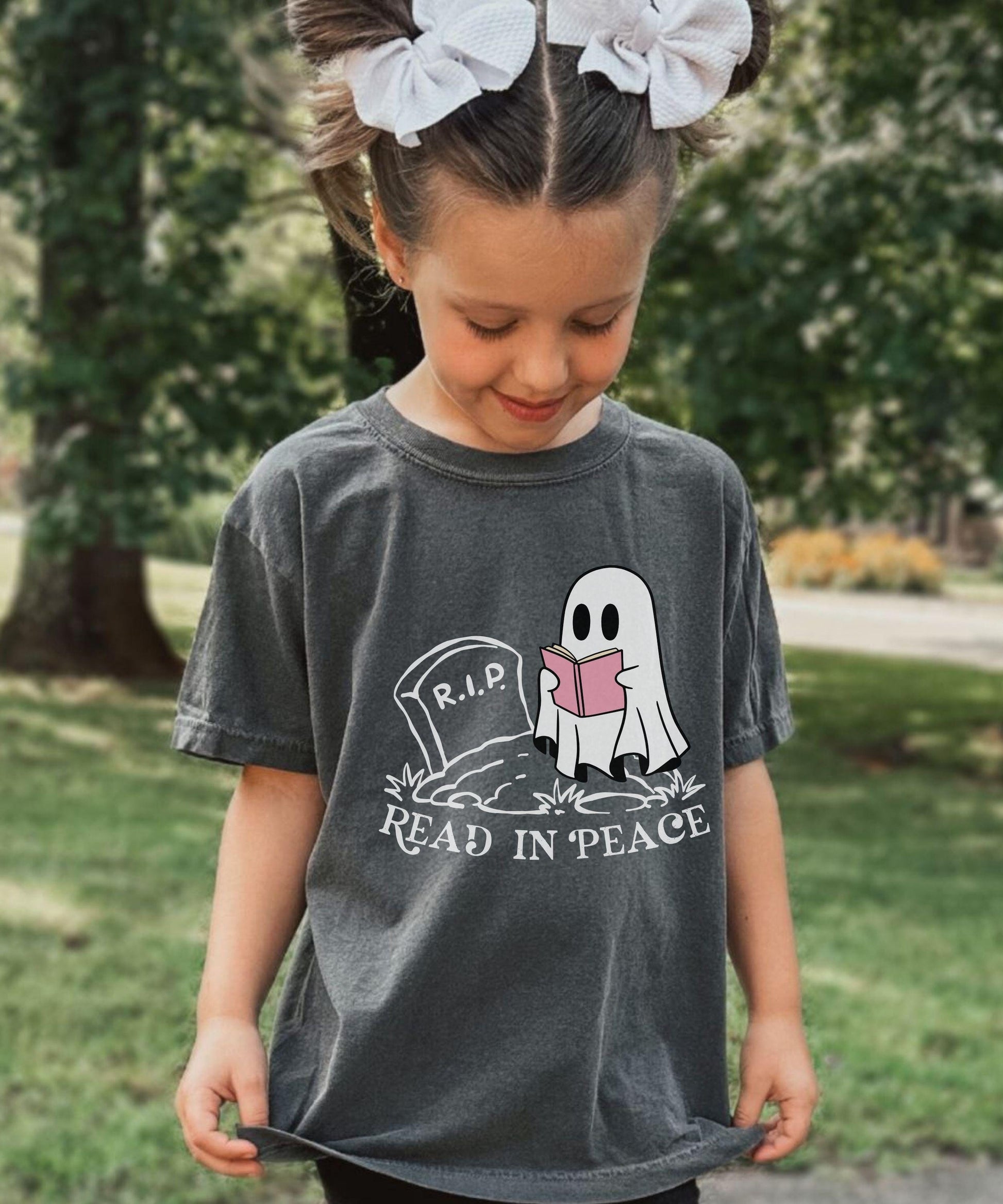 Read in Peace Kids Ghost Book Shirt, Halloween Bookish Shirt for Youth, Reading Ghost Shirt Girl, Pink Halloween Fall Bookish Tee for Kids