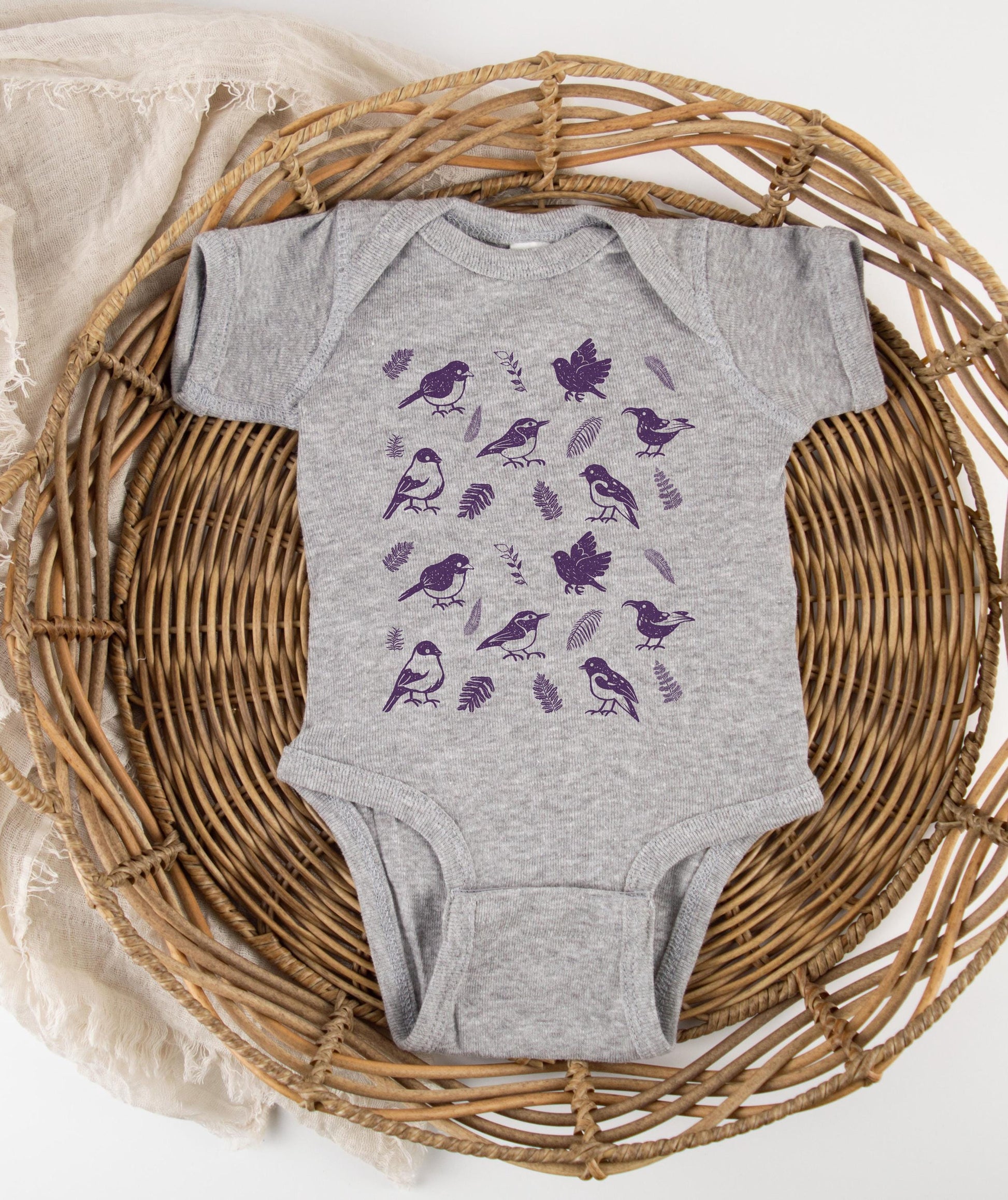 Linocut Bird Baby Bodysuit, Nature Inspired Baby Clothes, Bird Baby Gift, Cottagecore Baby Clothes, Cottage Core Baby