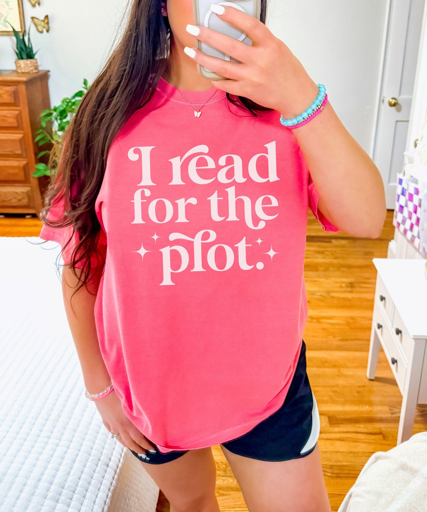 I Read For The Plot Shirt, Book Lover Shirt, Booklover Gift, Bookish Meme Shirt, Spicy Books Smut Reader Shirt Book Related Gifts Smut Stuff