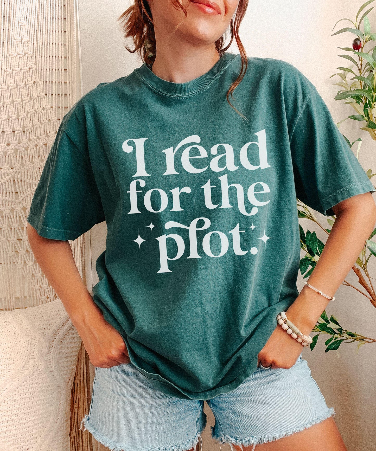 I Read For The Plot Shirt, Book Lover Shirt, Booklover Gift, Bookish Meme Shirt, Spicy Books Smut Reader Shirt Book Related Gifts Smut Stuff