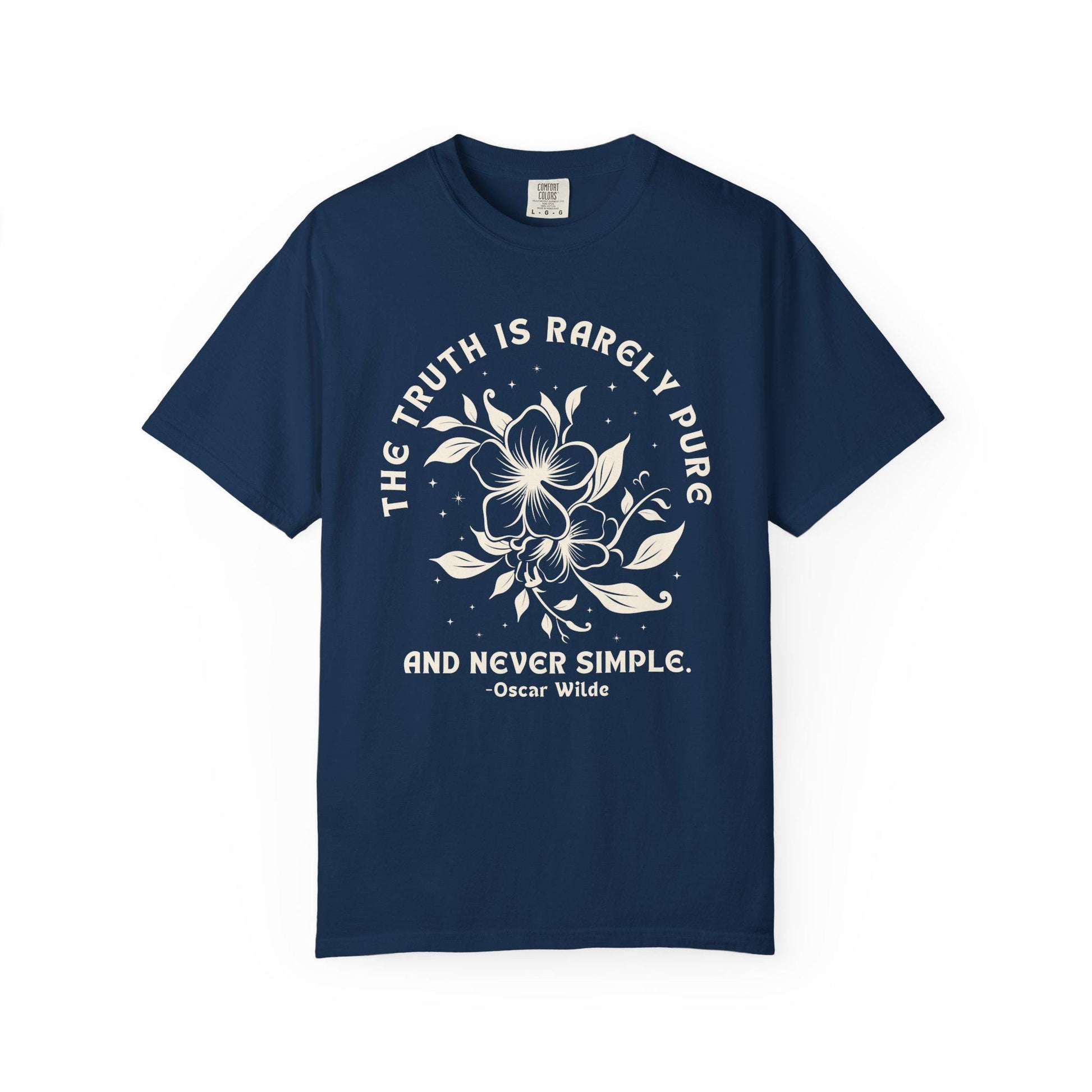 Oscar Wilde Literary Quote Shirt: The Truth Is Rarely Pure And Never Simple, Poetcore T-Shirt Classic Literature Book Lover Tee