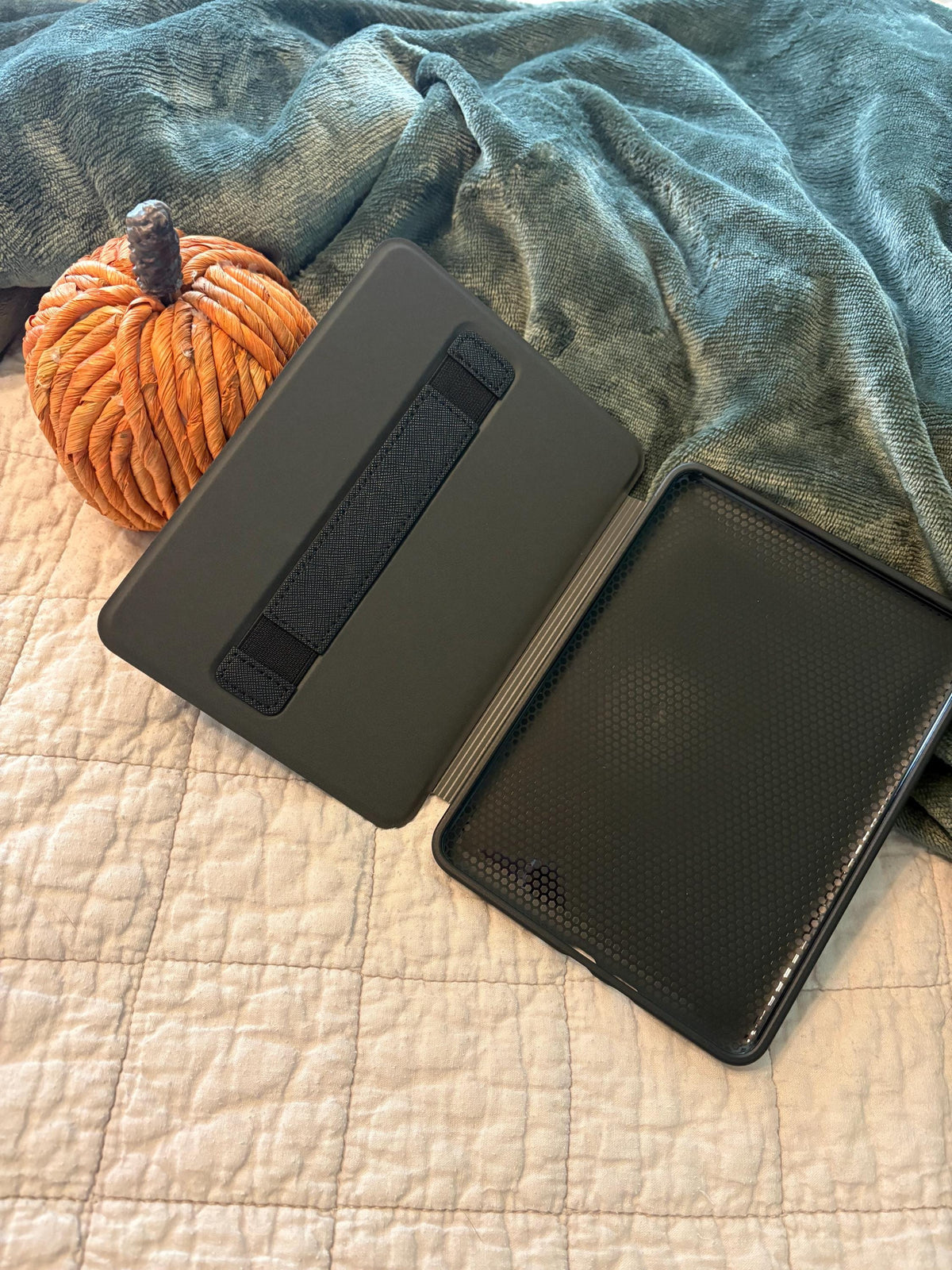 Spooky Book Club Case for 6, 6.8, 7 inch Kindle, RIP Read In Peace Halloween E-reader Cover, Fall Book Lover Merch, Book Ghost Case