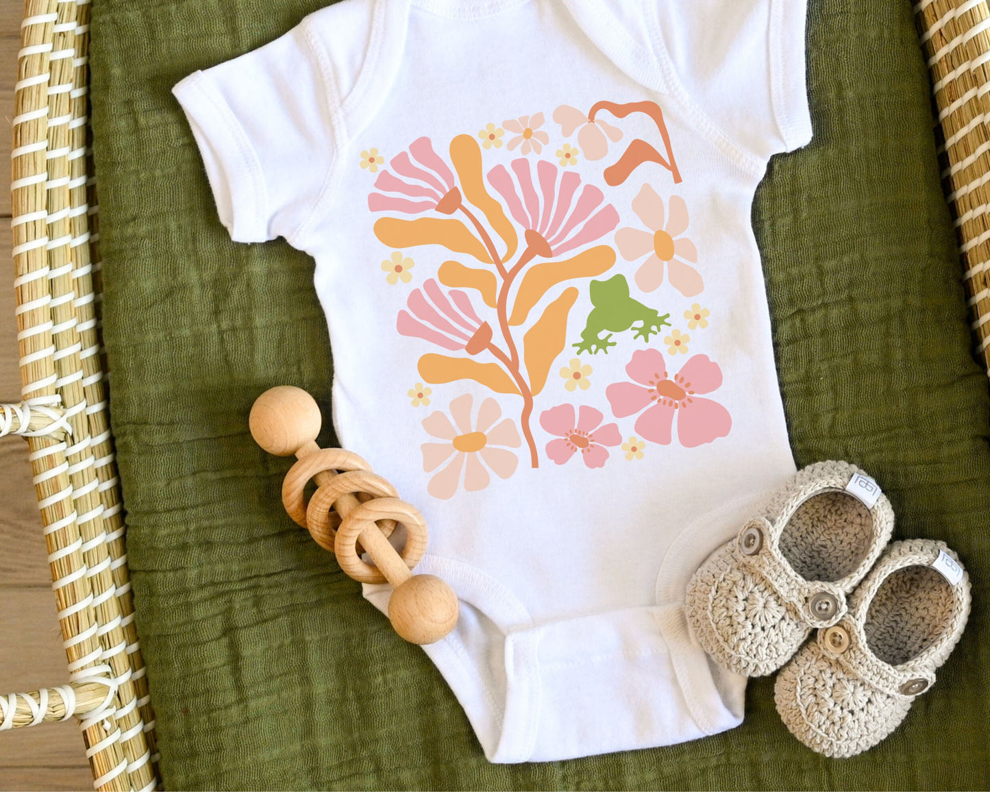 Frog Bodysuit Frog Shirt Baby Frog Baby Gift Frog Baby Clothes Abstract Flowers Bodysuit Baby Girl Clothes Retro Flowers Baby Boho Baby Girl