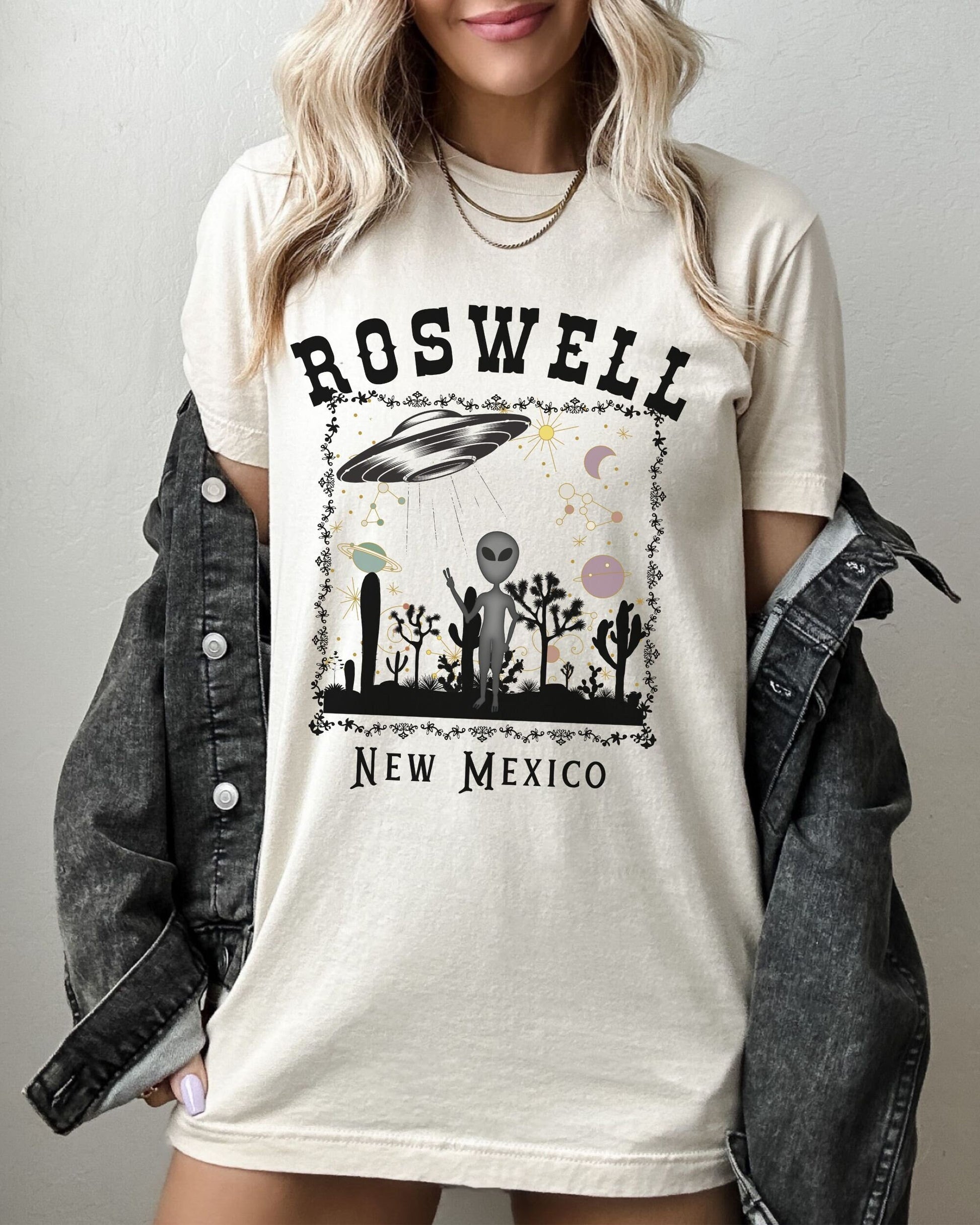 Alien Tshirt UFO Shirt Roswell New Mexico Cryptozoology Shirt Southwestern Shirt Western Graphic Tees Retro New Mexico Tee Cosmic Cowgirl