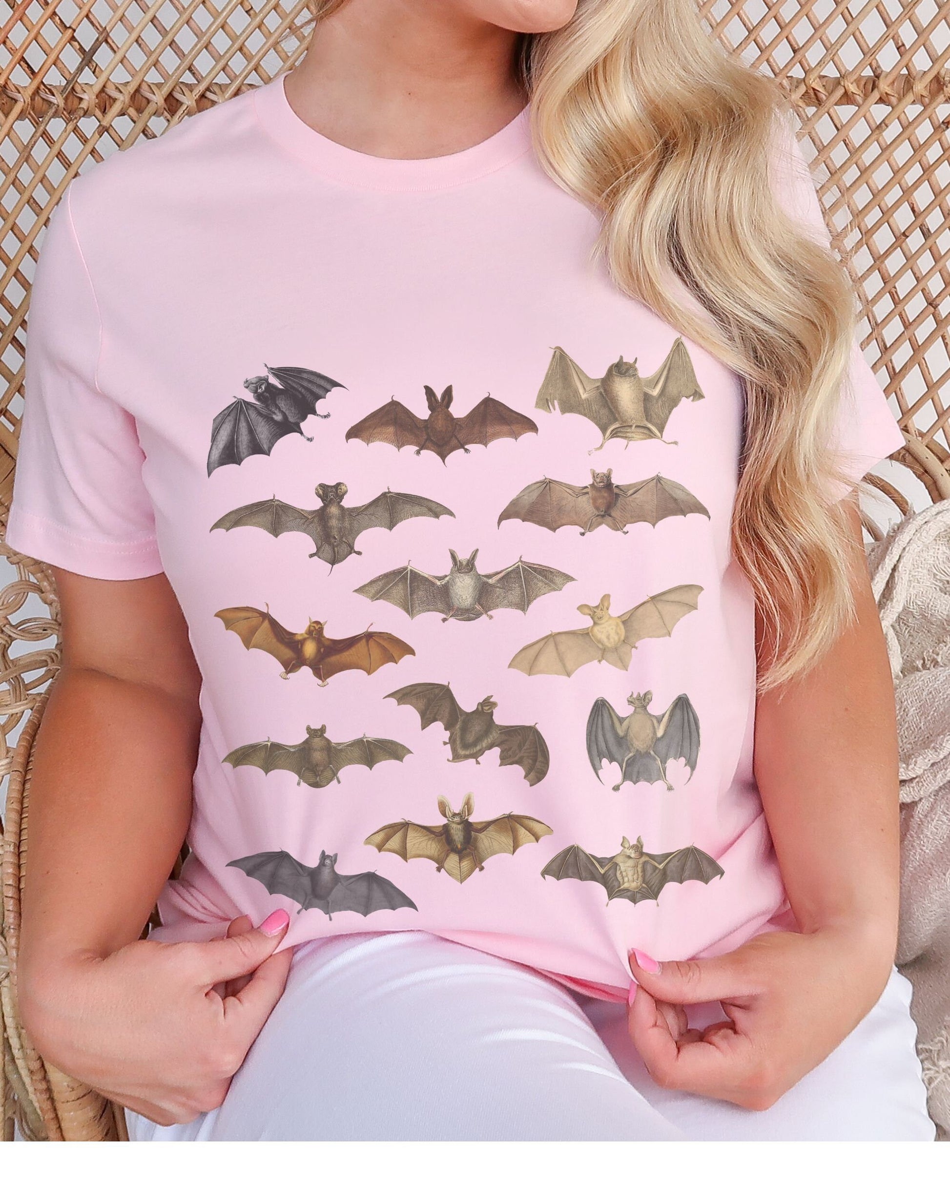 Flying Vintage Bats Shirt BOHO Fall Clothes Women Goblincore Shirt Dark Cottagecore Vintage Halloween Graphic Tee Goth Cottagecore Tshirt